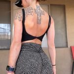 Aoxjox Women’s Workout Sports Bras Fitness Padded Backless Yoga Crop Tank Top Twist Back Cami (Black, Medium)