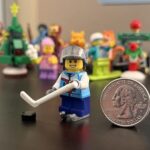 LEGO Holiday Minifigure – Ice Hockey Player Boy (from Advent Calendar)